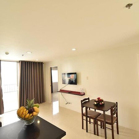 Holiday Oceanview Residences And Resort Samal Bagian luar foto