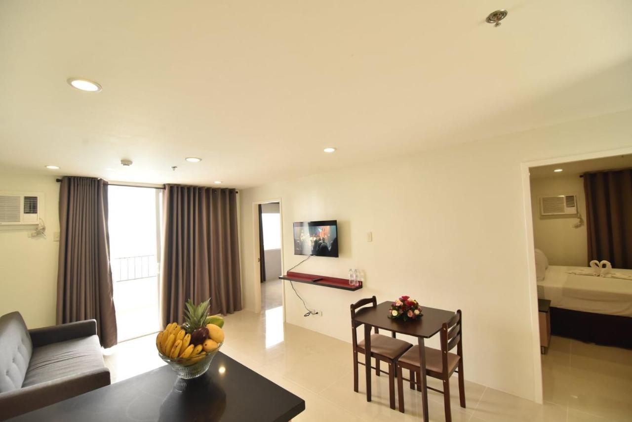 Holiday Oceanview Residences And Resort Samal Bagian luar foto